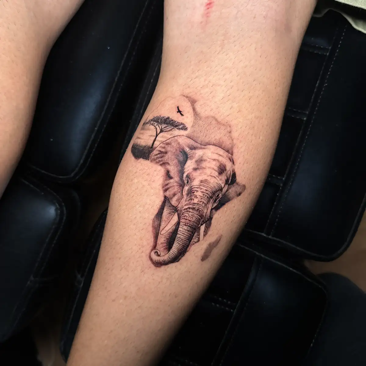 uri-ortiz-tattoo-fine-line-09